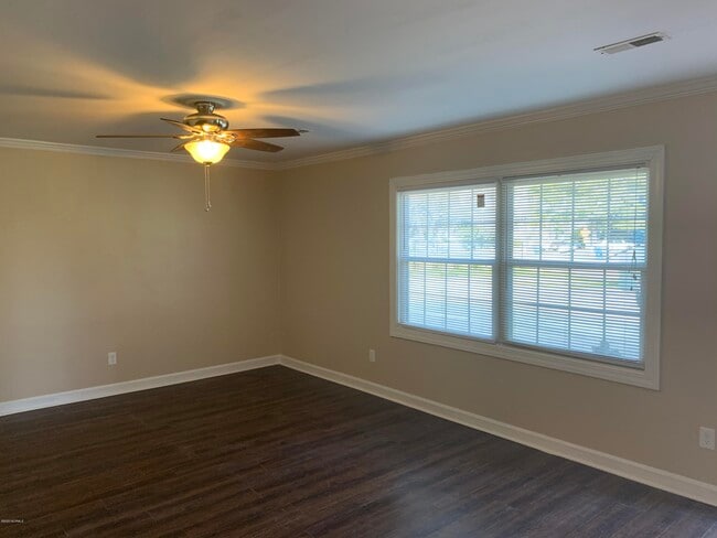 Building Photo - 103 Shiloh Dr