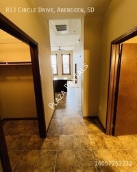 Building Photo - 214 S Kline St