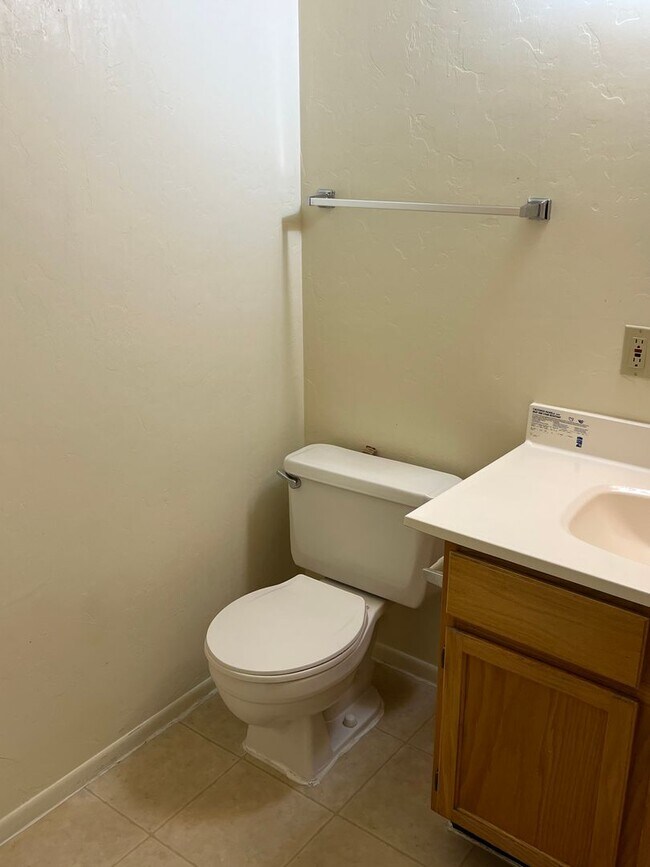 Building Photo - 6140 Antelope Villas Cir
