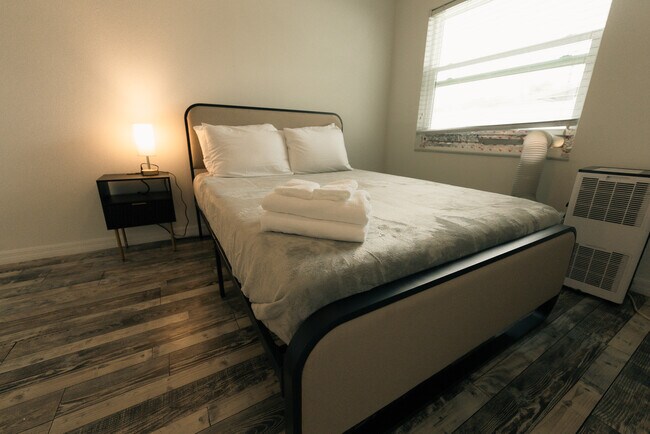 Building Photo - 2627 Ambergate Rd