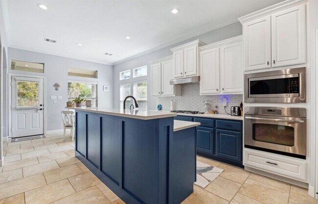 Building Photo - 86 N Victoriana Cir