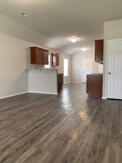 Building Photo - 5002 W Claxton Cir