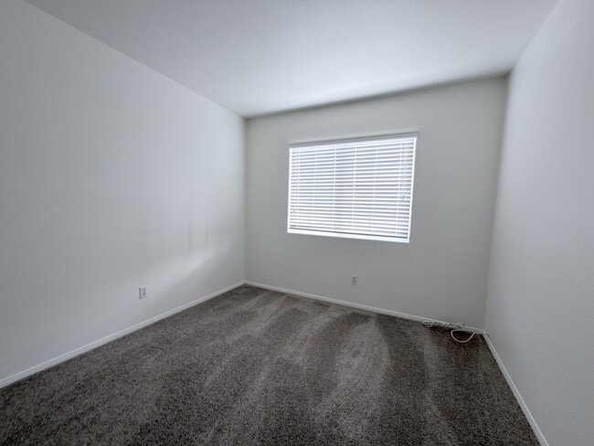 Building Photo - 8232 Fame Ave