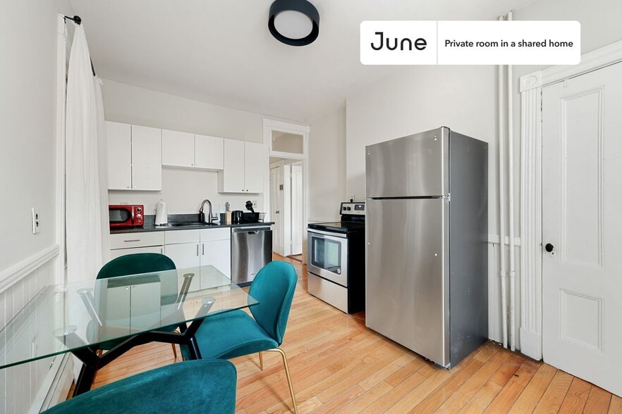 Building Photo - Room in Shared 4 bed/1 bath home in Roxbury