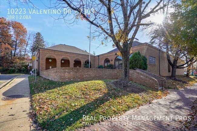 Building Photo - 10223 Valentino Dr