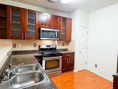 Building Photo - 1587 River Main Ct