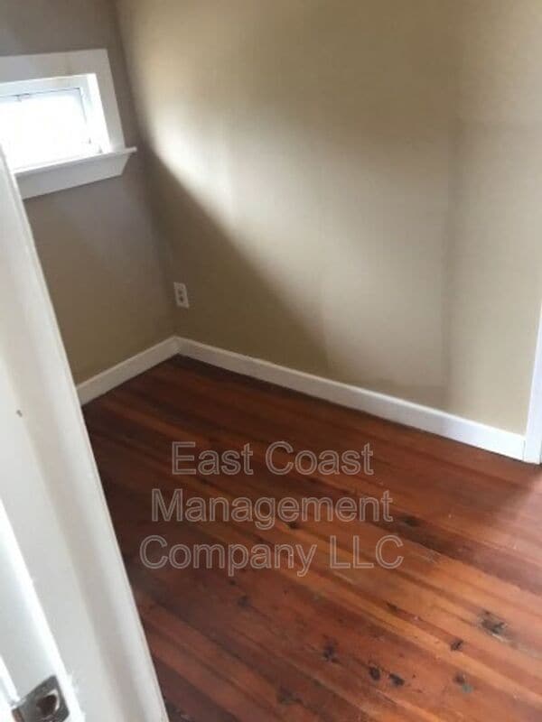 Building Photo - 4809 Arabia Ave