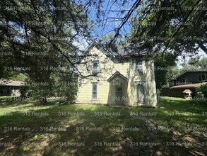 Building Photo - $1195 - 3 bed 1 bath - Single Family Home