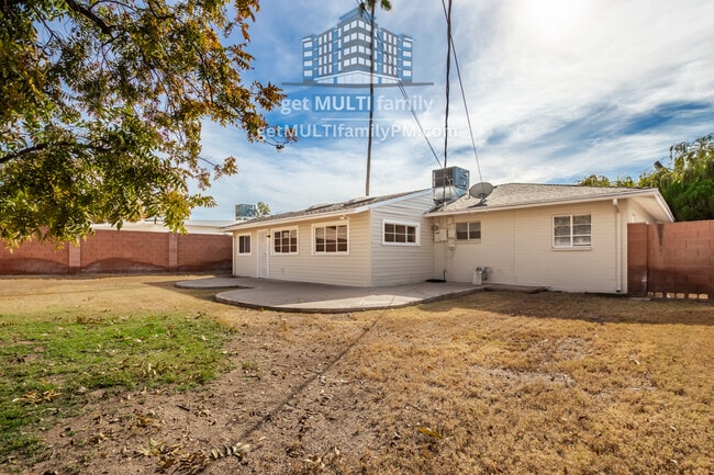 Building Photo - 2618 E Pierson St