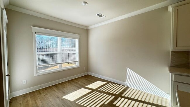 Building Photo - 5401 Bancroft Ln