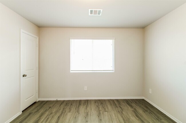 Building Photo - 2509 Coho Dr