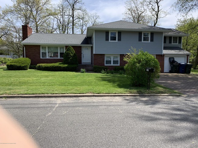 Primary Photo - 135 Ampere Ave