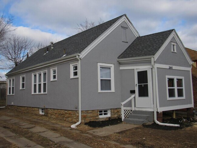 Primary Photo - 2440 East 67th Terrace