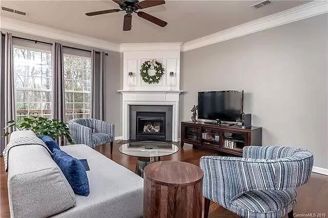 Building Photo - 8165 Kincaid Ct