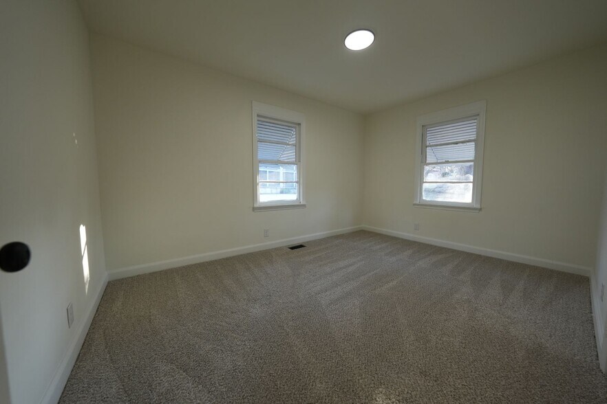 Building Photo - 2632 Patria St
