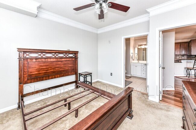 Building Photo - 512 Sunset View Terrace SE