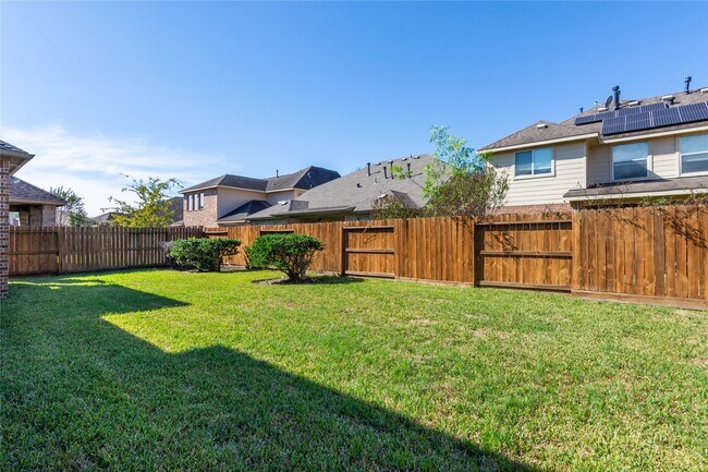 Building Photo - 24322 Bella Florence Dr