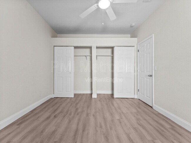 Building Photo - 8210 N Klondyke St