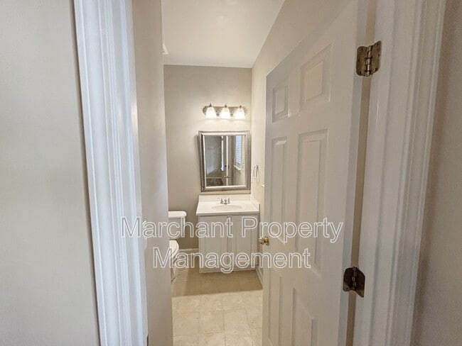 Building Photo - 301 Pampas Ct