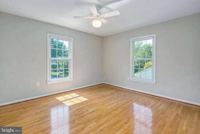 Building Photo - 26 Lily Pond Ct