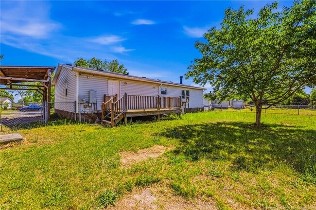 Building Photo - 105 Valley Forge Way N