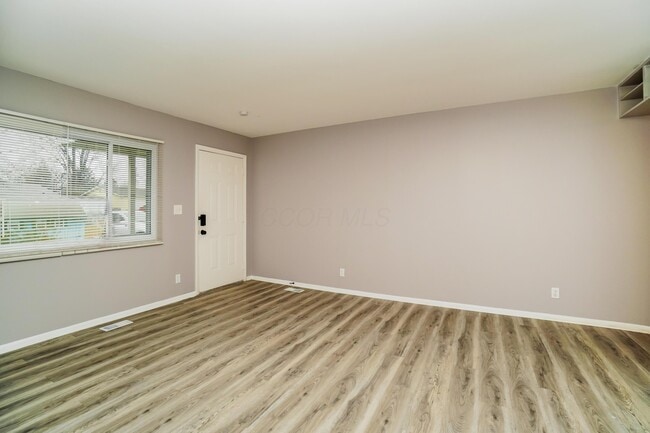 Building Photo - 608 Palace Ln