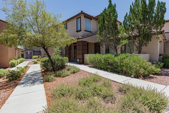 Primary Photo - Townhome near Downtown Summerlin