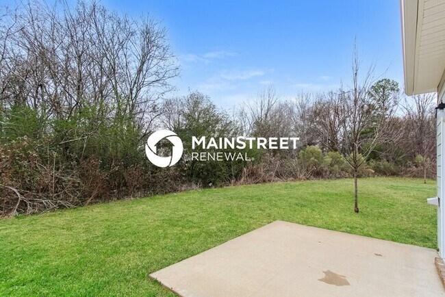 Building Photo - 3 Bedroom Pet-Friendly Home in McCalla, AL with Main Street Renewal