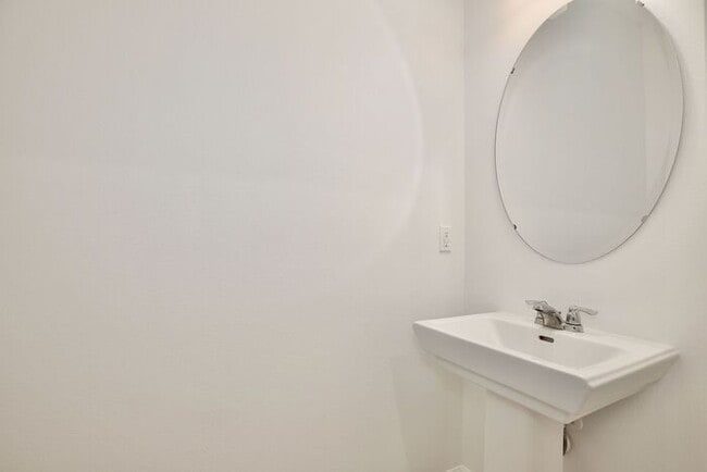 Building Photo - Luxurious 3/2.5 Modern Townhome with a Private Balcony and a 2 Car Garage in the Exclusive Gated ...