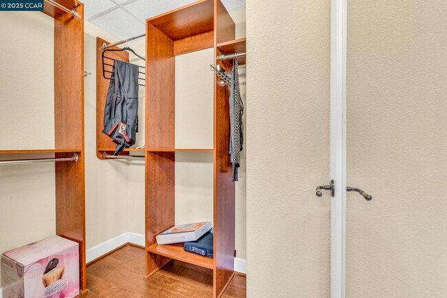 Building Photo - 1212 Sonata Dr