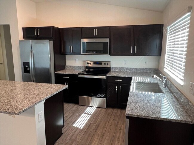 Building Photo - 3838 Whitetail Ct