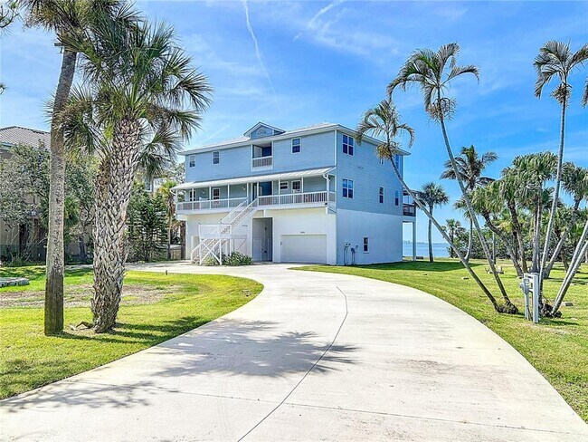 Primary Photo - 2426 69th Ave W