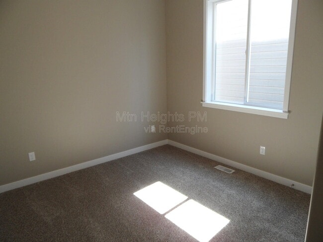 Building Photo - 797 Tamsin Ct