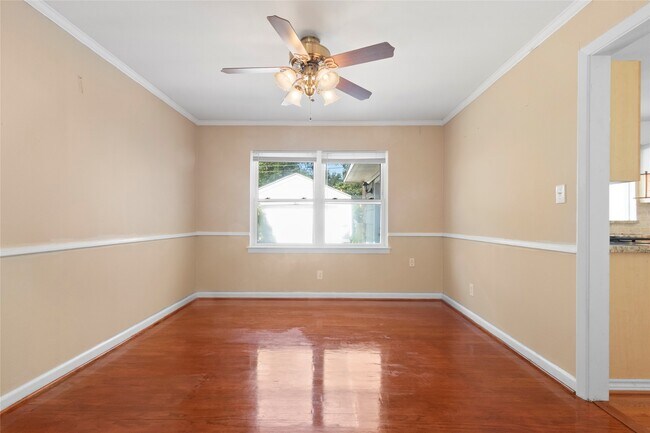 Building Photo - 3102 Conway St