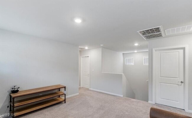 Building Photo - 7462 Dragonfruit Ave