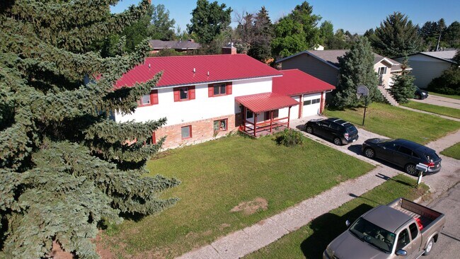 Building Photo - 505 N 16th Ave