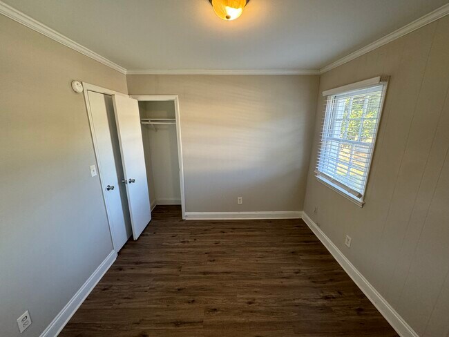 Building Photo - 6614 Hidden Forest Dr