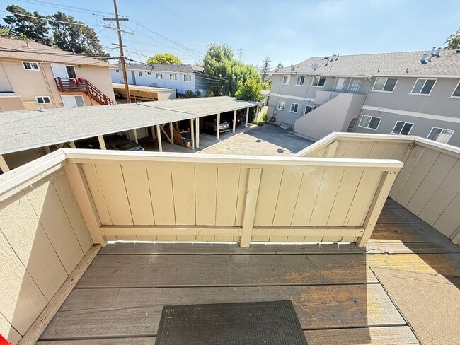 Building Photo - 1265-1271 Parkington Ave