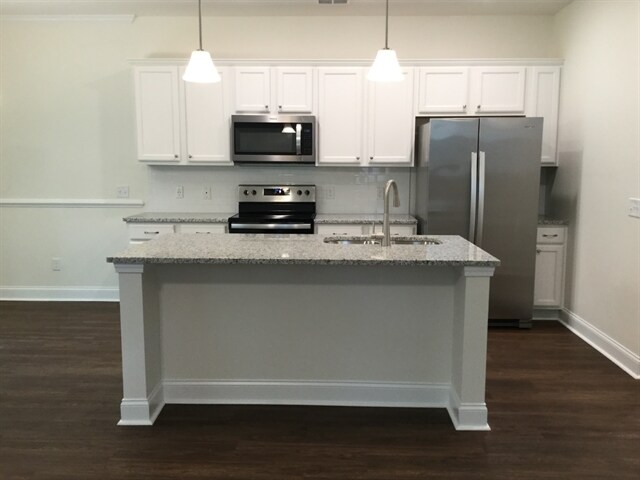 Building Photo - 166 Sweetgum Drive