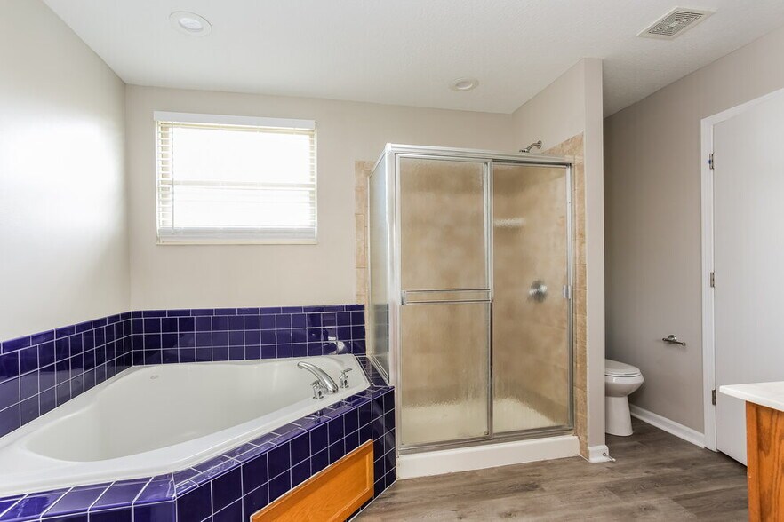 Building Photo - 8268 Parori Ln