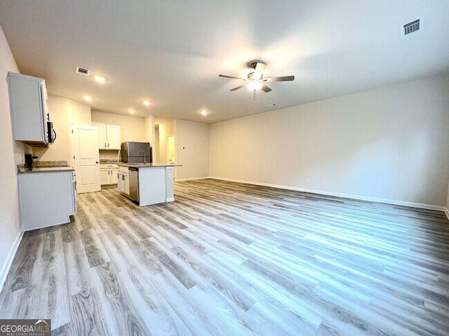 Building Photo - 4113 Oakwood Ter Ct