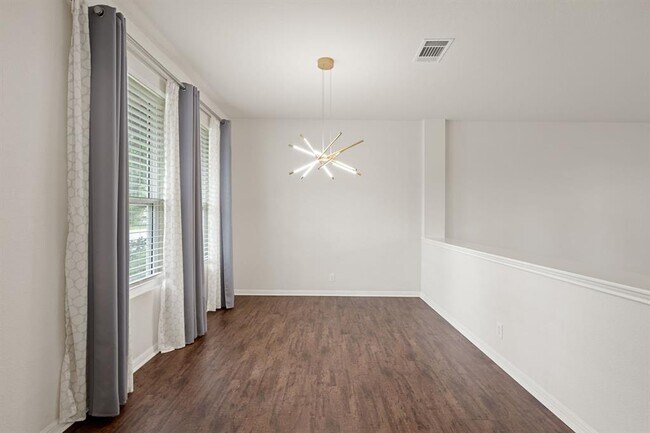 Building Photo - 8902 Magna Carta Loop