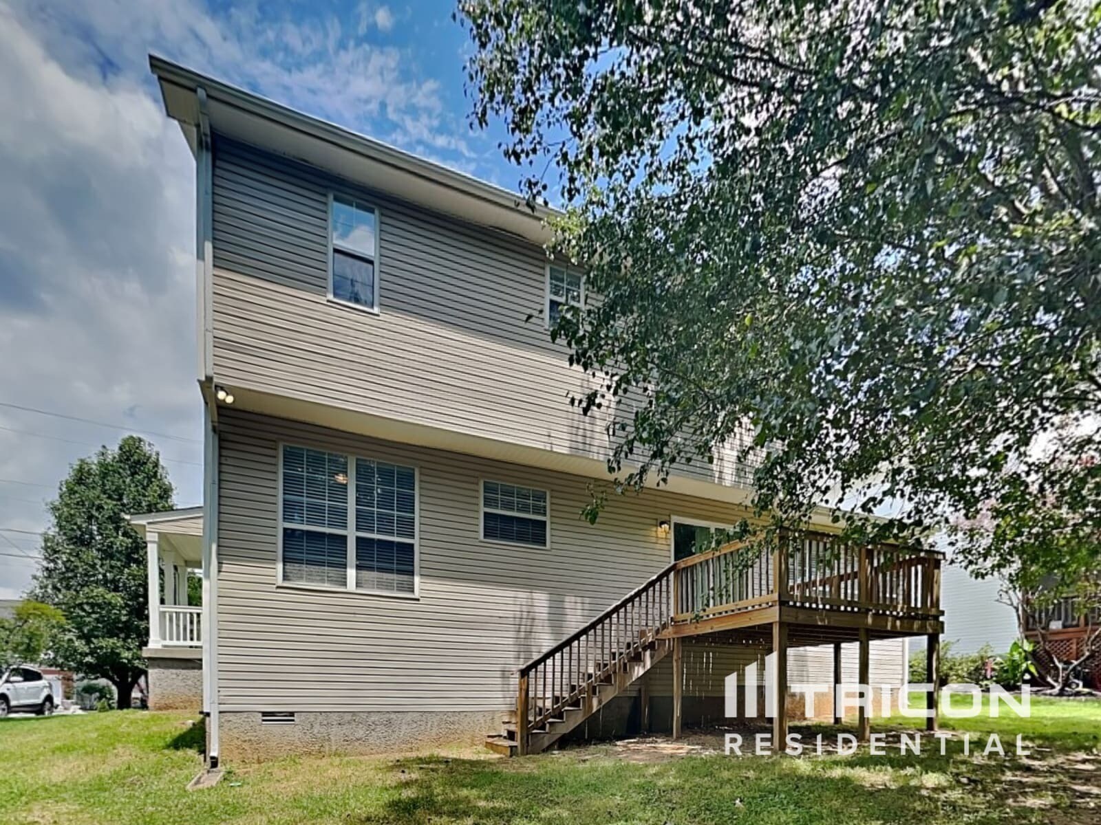 Building Photo - 6173 Hampton Hall Way