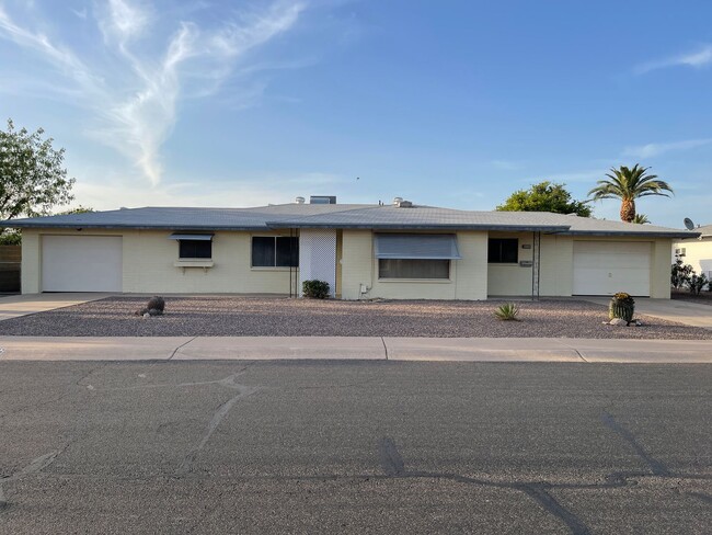 Building Photo - Albany Duplex