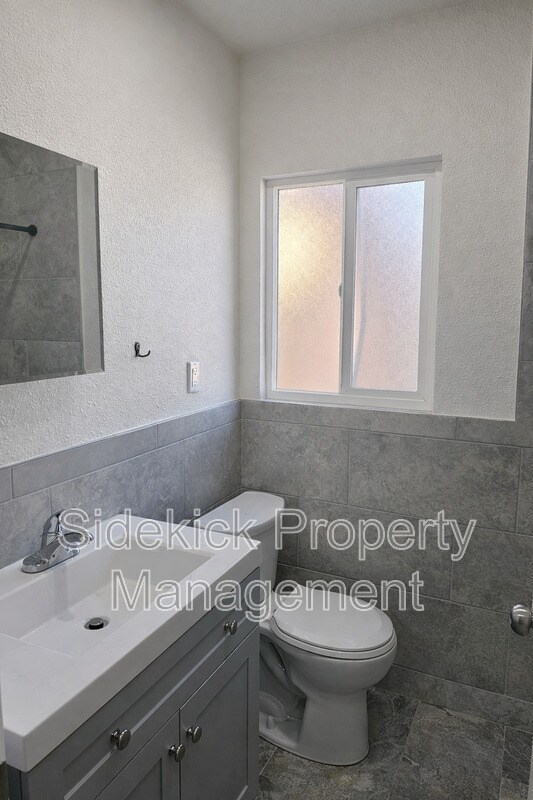 Building Photo - 1157 S Townsend Ave