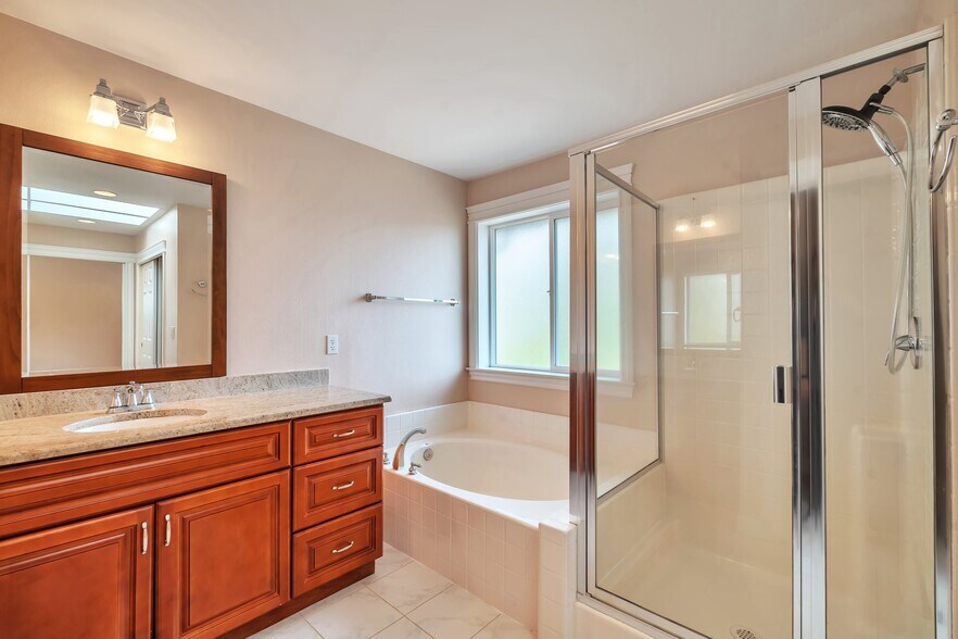 Building Photo - 9604 S 236th Pl