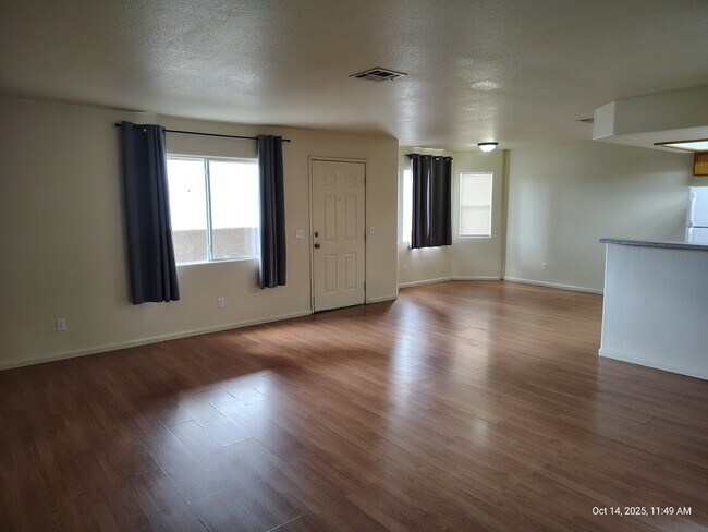 Building Photo - 6552 Wilma Ave