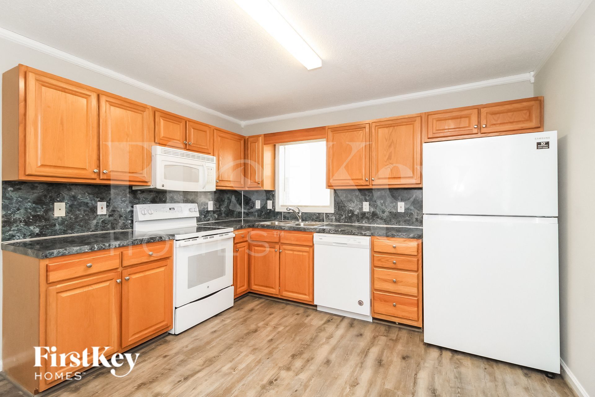 Building Photo - 2200 Emerald Creek Ct