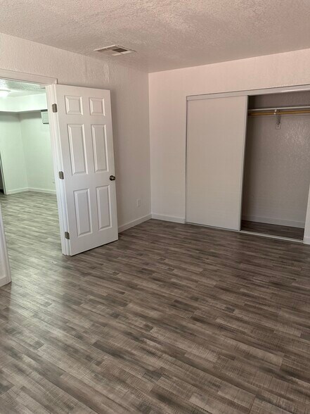 Building Photo - 1123 W Fillmore St