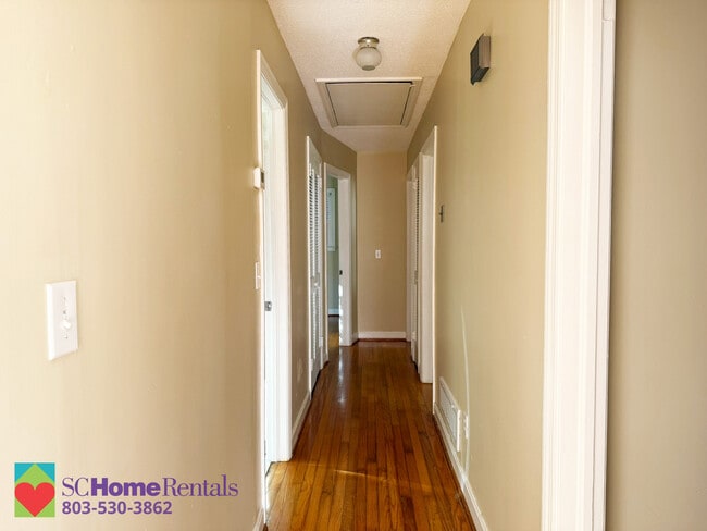 Hall - 231 Vincenne Rd